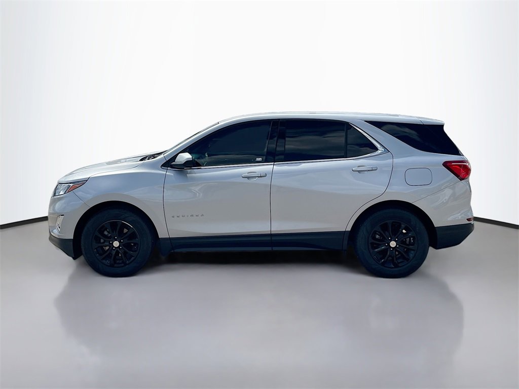 2020 Chevrolet Equinox LT photo 2