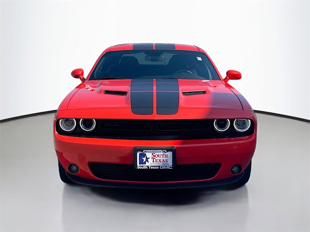 2023 Dodge Challenger SXT photo 2