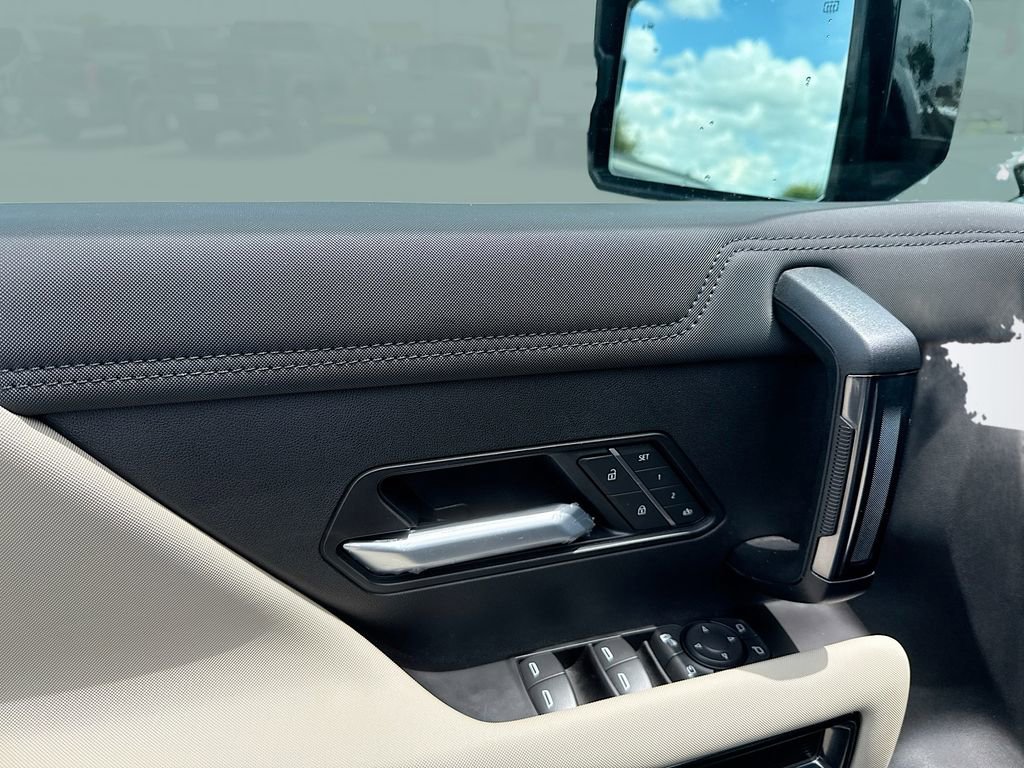 2026 GMC HUMMER EV 2X - Photo 9
