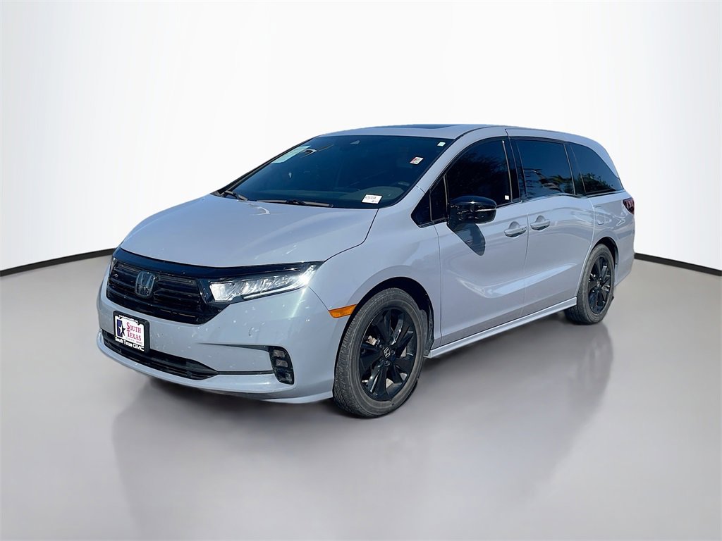 2024 Honda Odyssey Sport photo 3