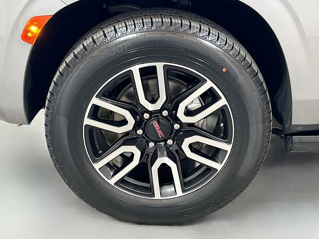 2024 GMC Yukon AT4 - Photo 31