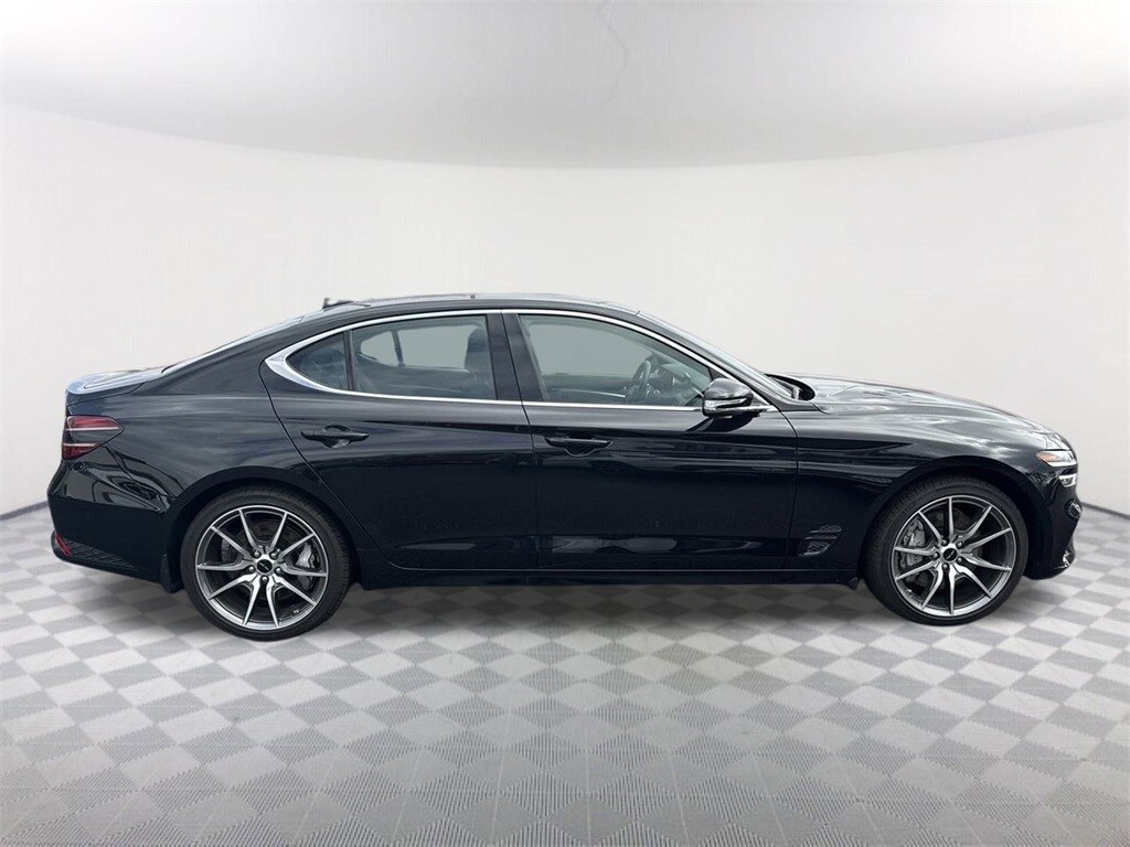 2025 Genesis G70 2.5T photo 4