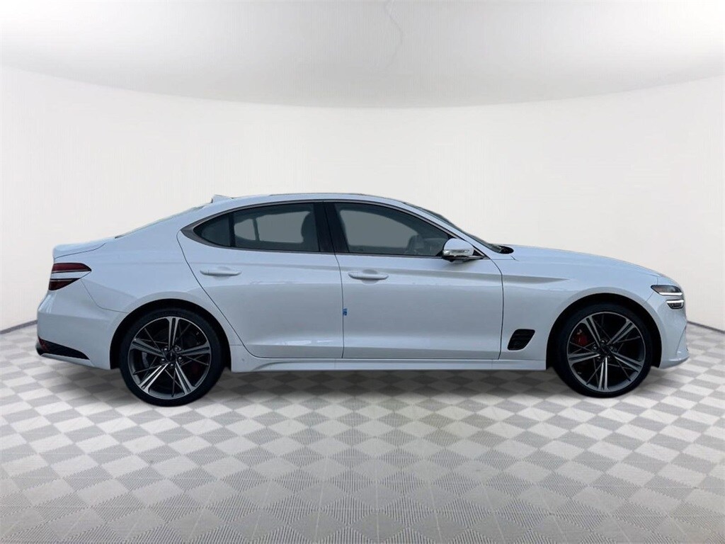 2025 Genesis G70 3.3T Sport Prestige photo 4