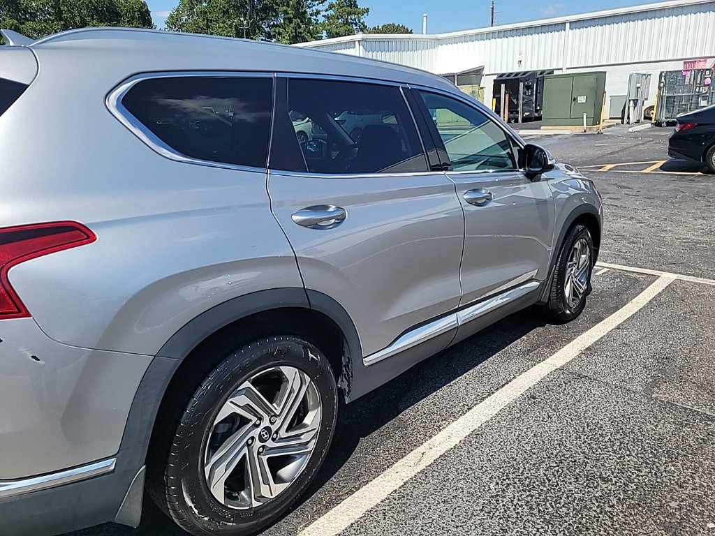 2021 Hyundai Santa Fe SEL Convenience photo 4
