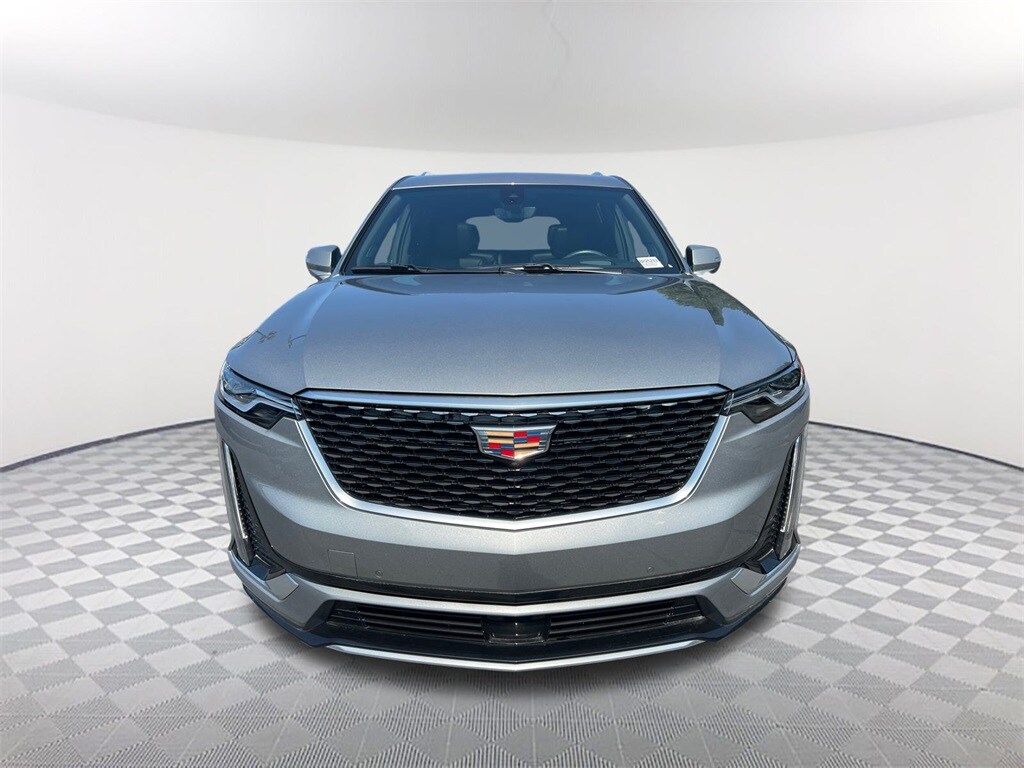 2024 Cadillac XT6 Premium Luxury photo 2