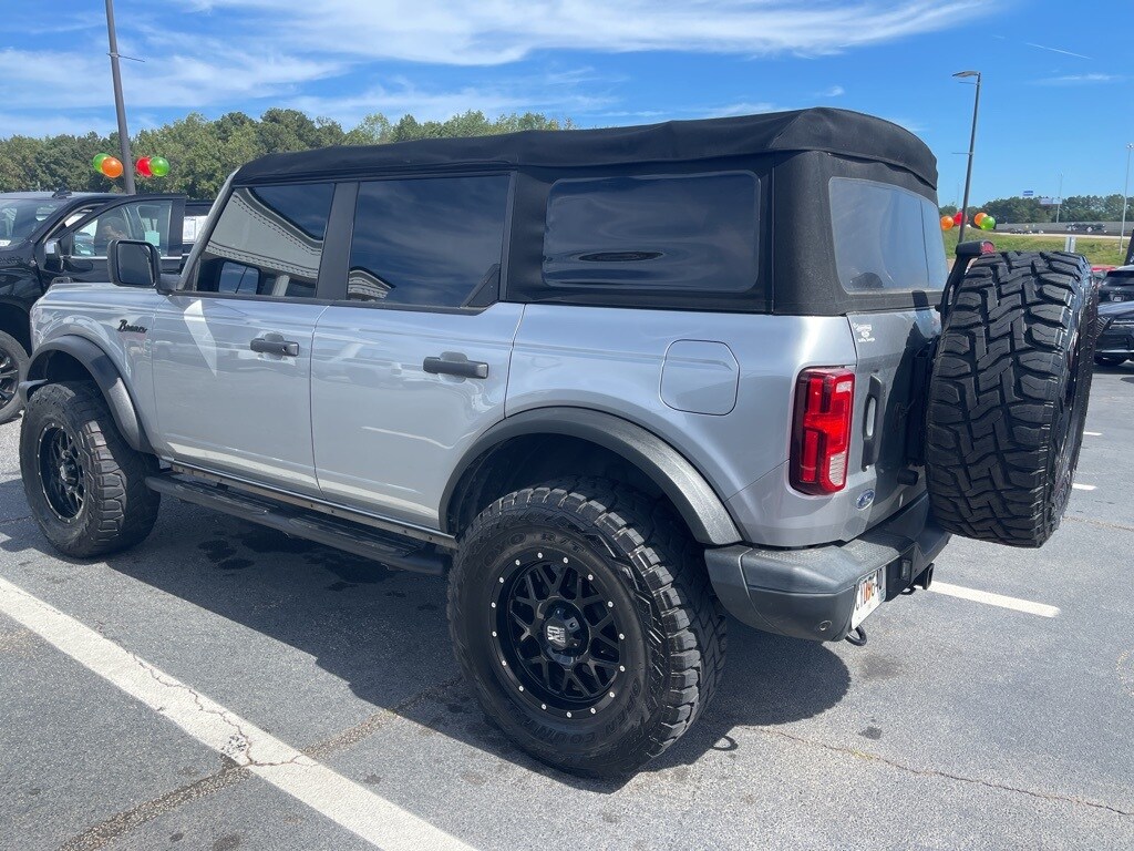 2022 Ford Bronco Black Diamond photo 4