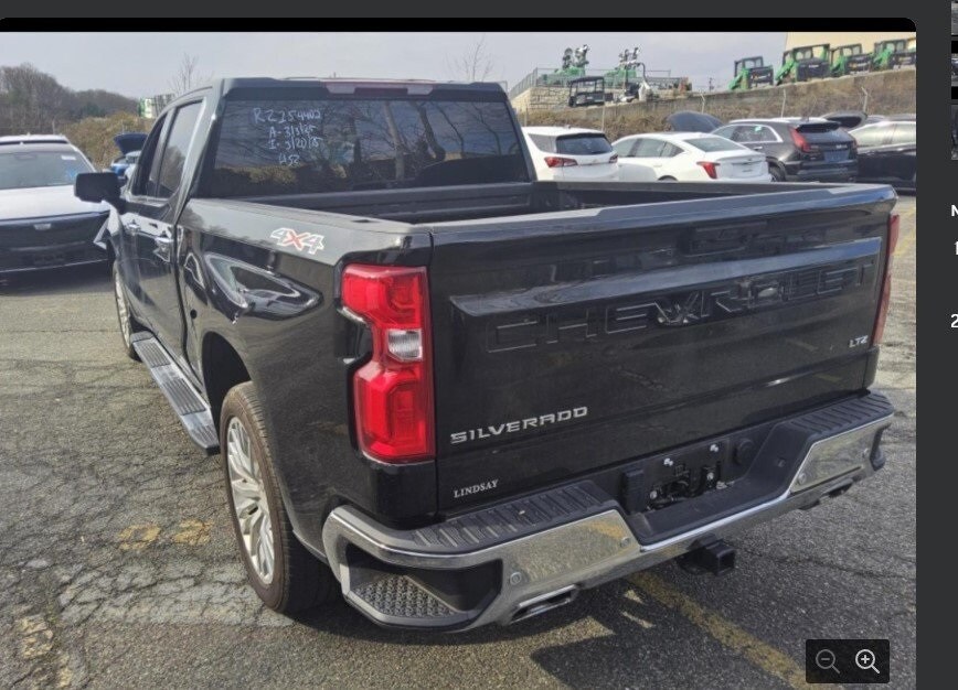 2024 Chevrolet Silverado 1500 LTZ photo 2