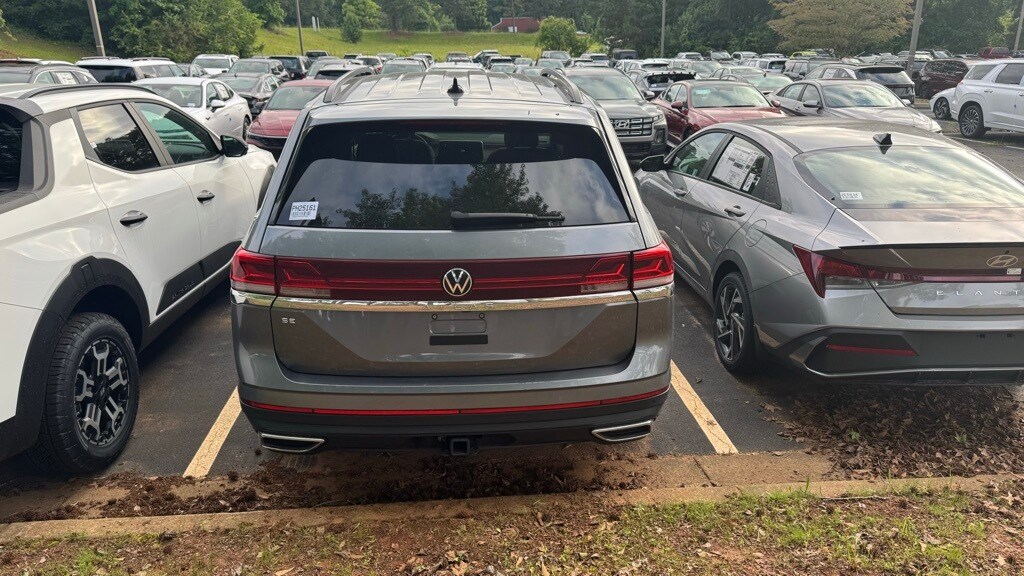 2024 Volkswagen Atlas SE Technology photo 4