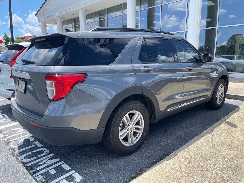 2022 Ford Explorer XLT photo 3