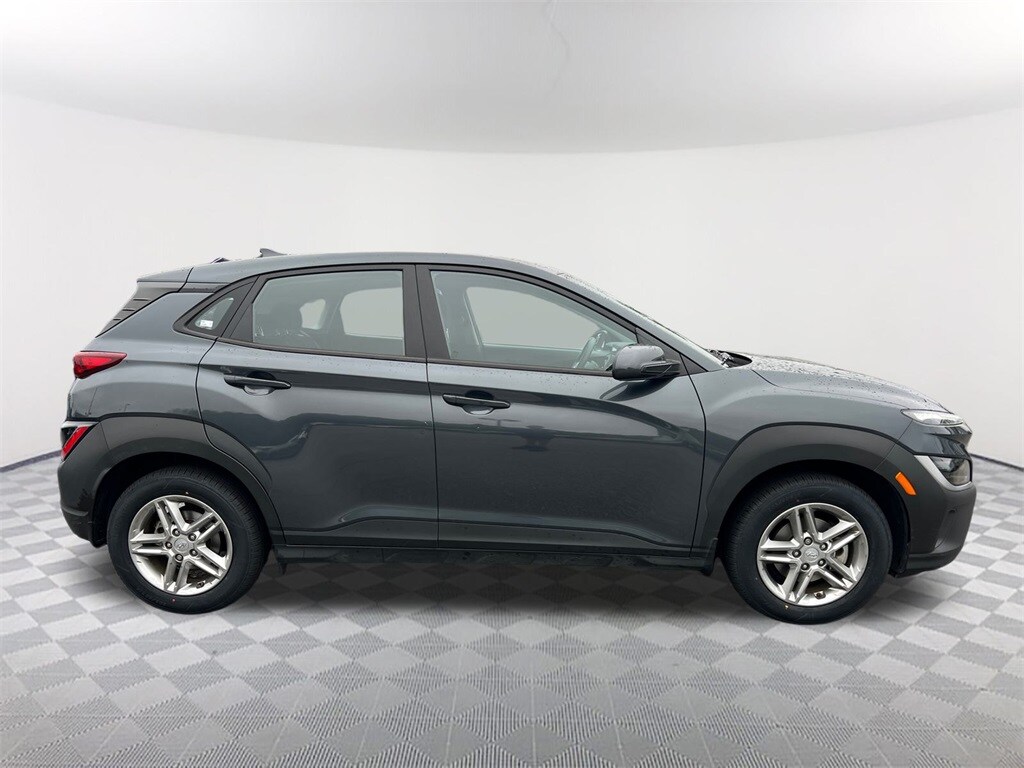 2022 Hyundai Kona SE photo 4