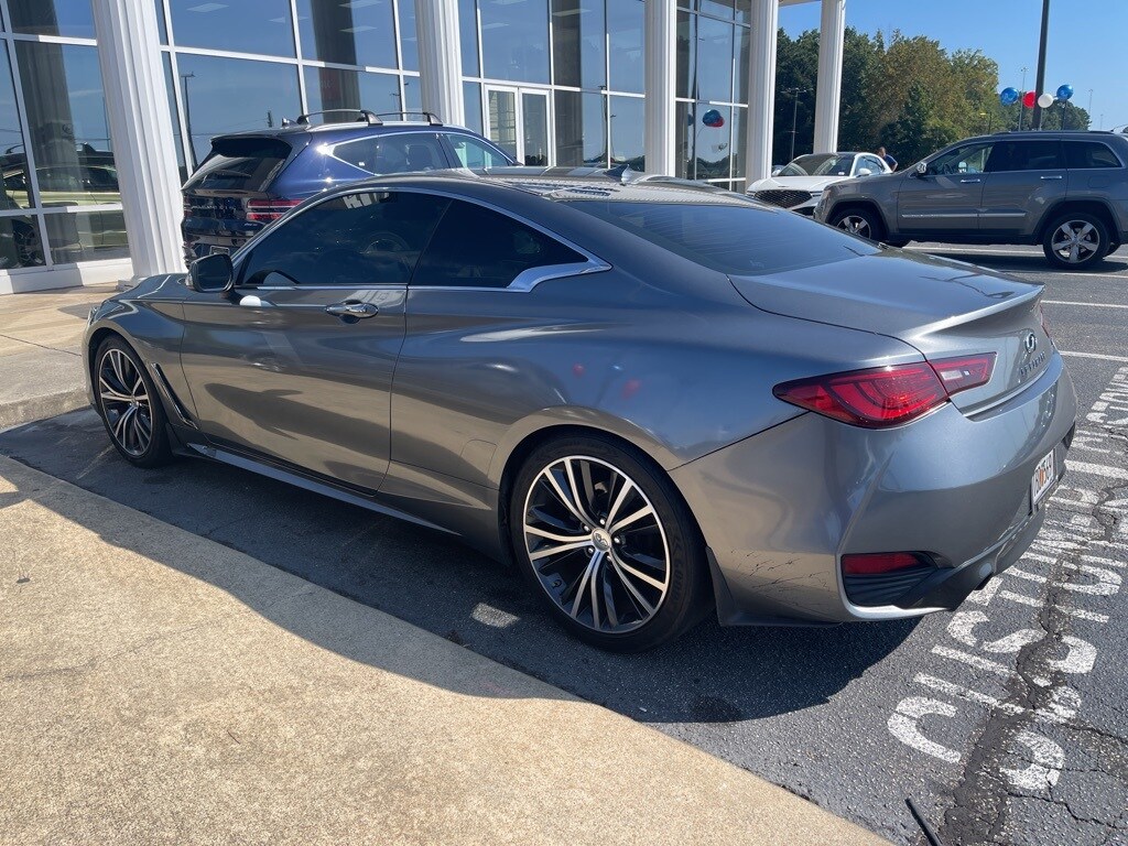 2018 Infiniti Q60 3.0t Luxe photo 3