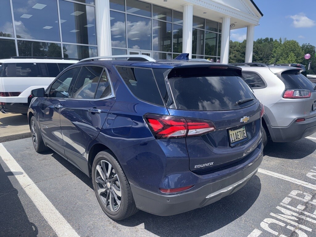 2023 Chevrolet Equinox Premier photo 2