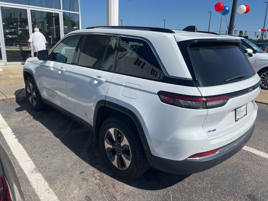 2023 Jeep Grand Cherokee 4xe photo 3