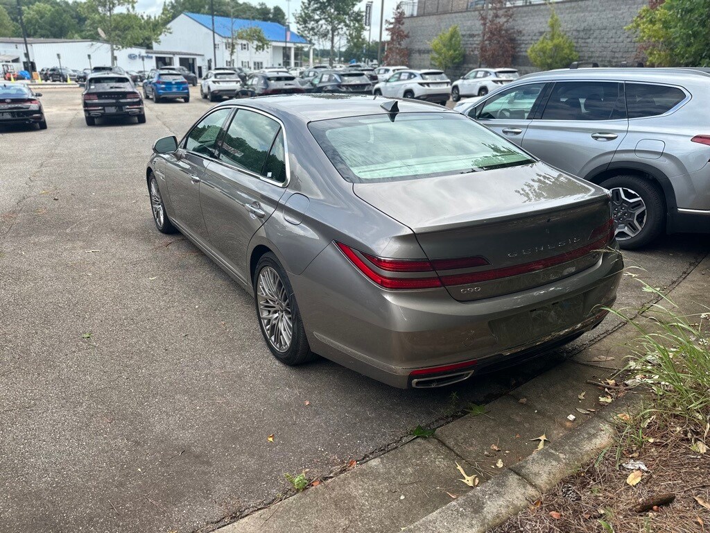2022 Genesis G90 5.0 Ultimate photo 3