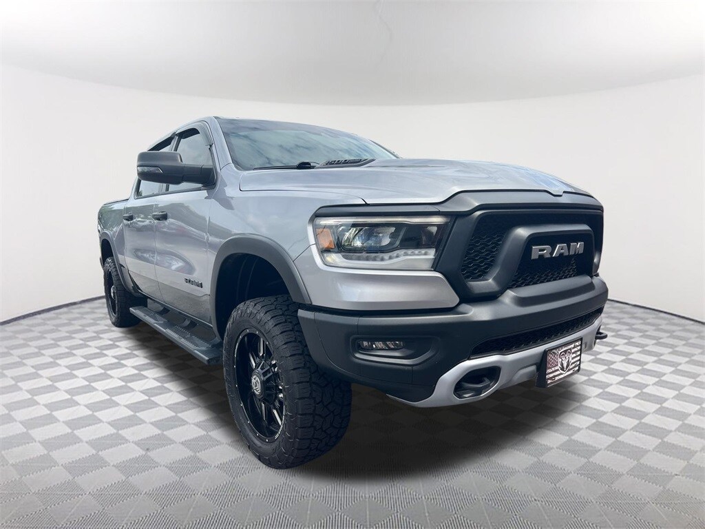 2024 Ram 1500 Rebel photo 3