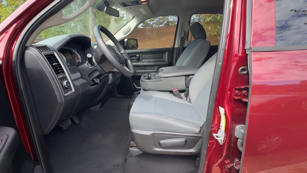 2018 Ram 1500 Express photo 2