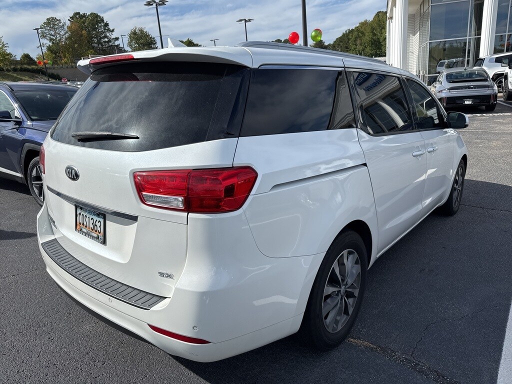 2017 Kia Sedona SX photo 4