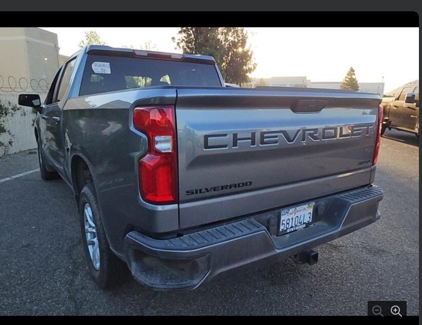 2022 Chevrolet Silverado 1500 RST photo 2