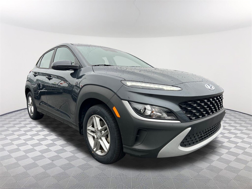2022 Hyundai Kona SE photo 3