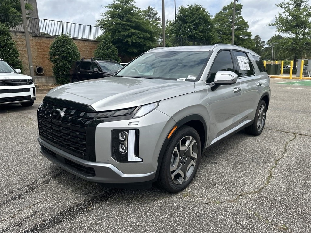 New 2024 Hyundai Palisade SEL Premium Package, and Captain Chairs For