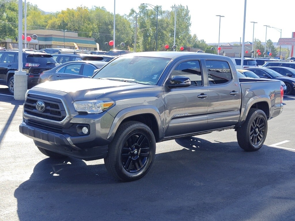 2022 Toyota Tacoma SR5 photo 3