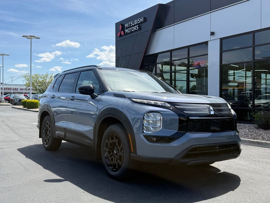 2026 Mitsubishi Outlander's photo
