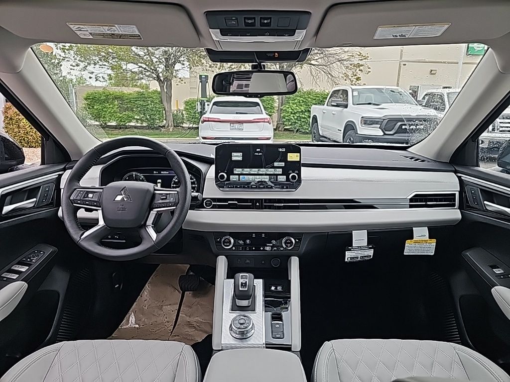 2025 Mitsubishi Outlander Plug-in Hybrid SEL - Photo 22