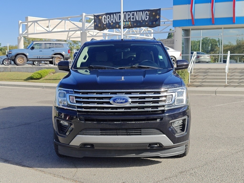 2019 Ford Expedition MAX XLT photo 2