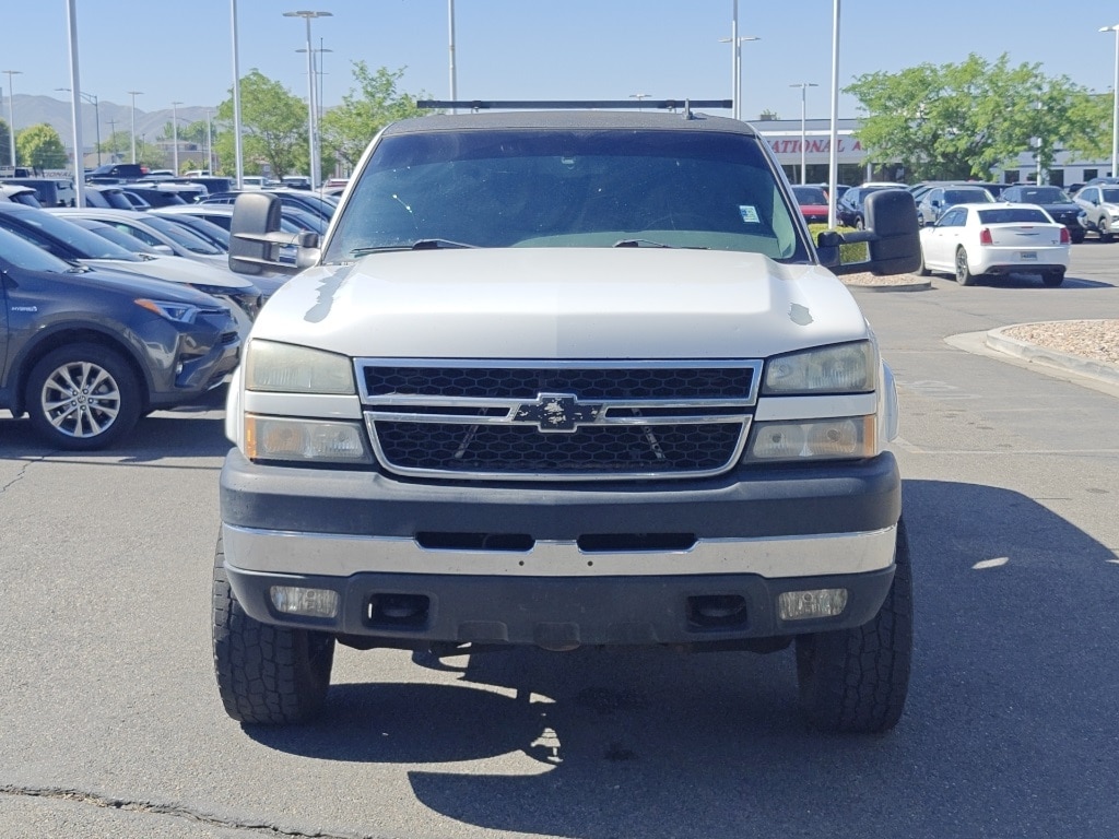 1GCHK23256F120890