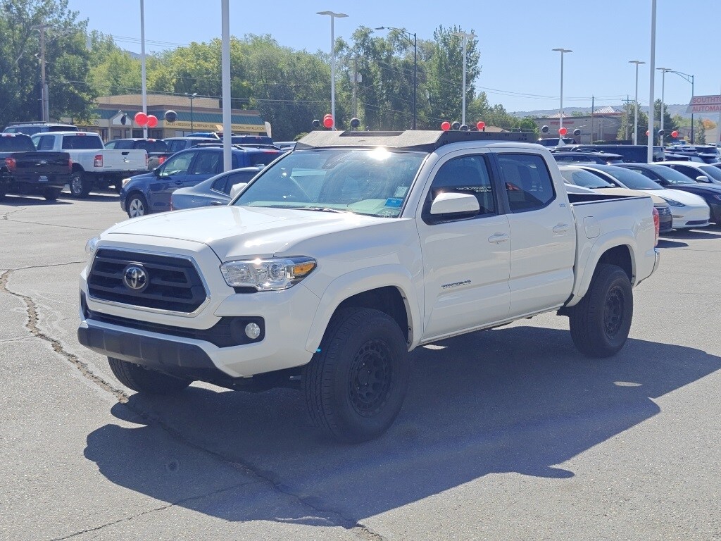 2023 Toyota Tacoma SR5 V6 photo 3