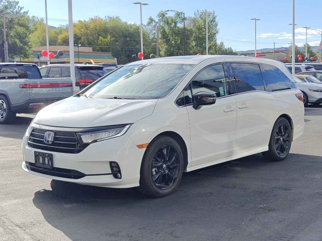 2024 Honda Odyssey Sport photo 3