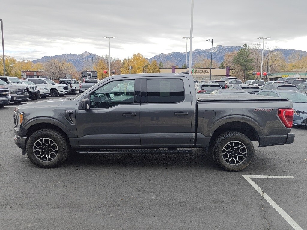 2022 Ford F-150 XLT photo 4