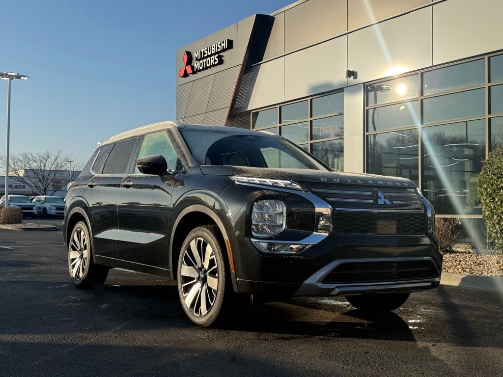 2025 Mitsubishi Outlander SEL Platinum Edition S-AWC's photo
