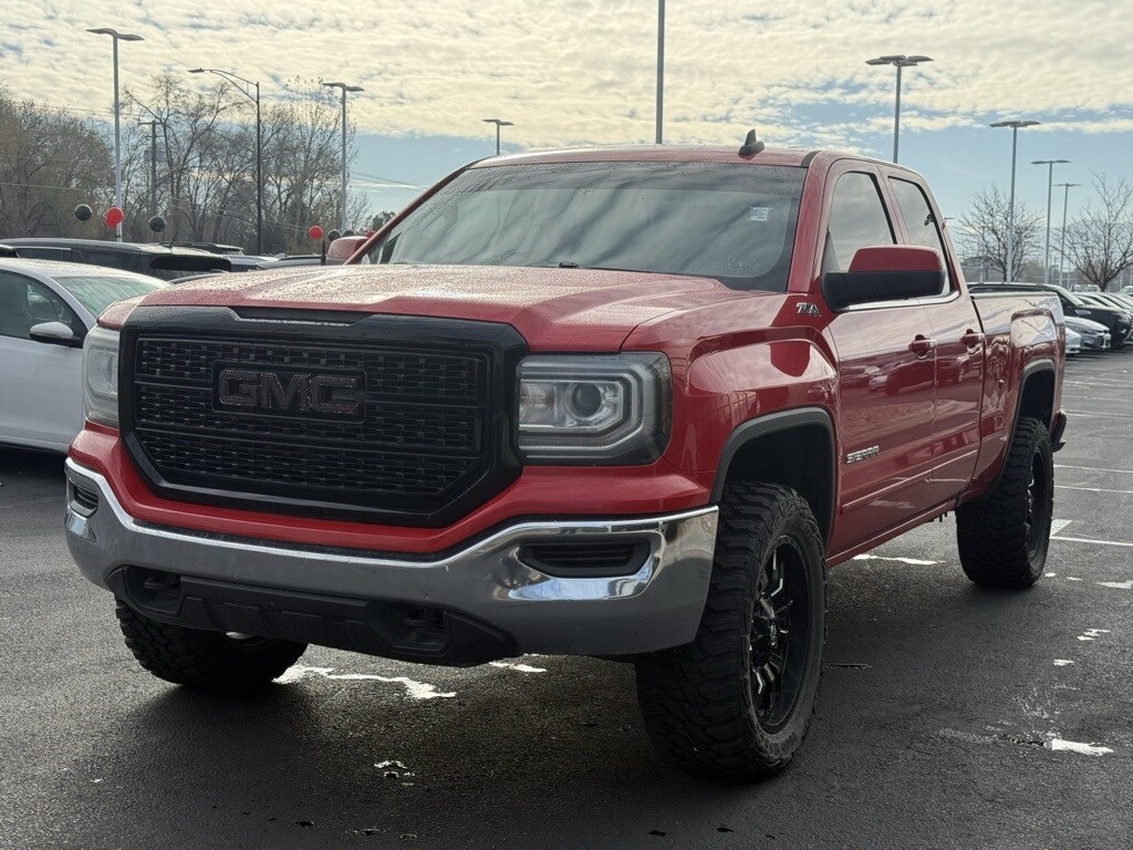 2018 Gmc Sierra 1500 SLE photo 3