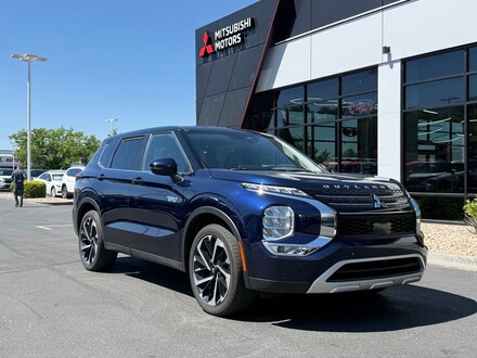2024 Mitsubishi Outlander PHEV SE SUV