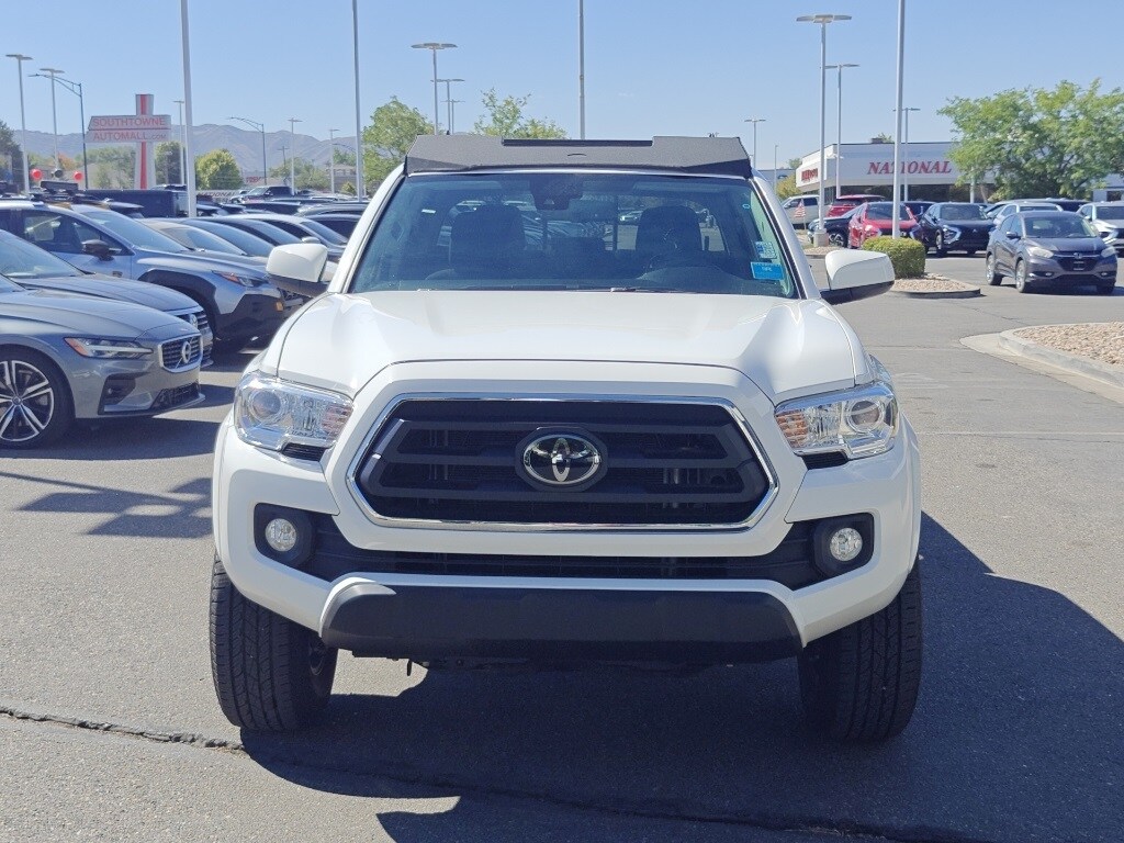 2023 Toyota Tacoma SR5 V6 photo 2