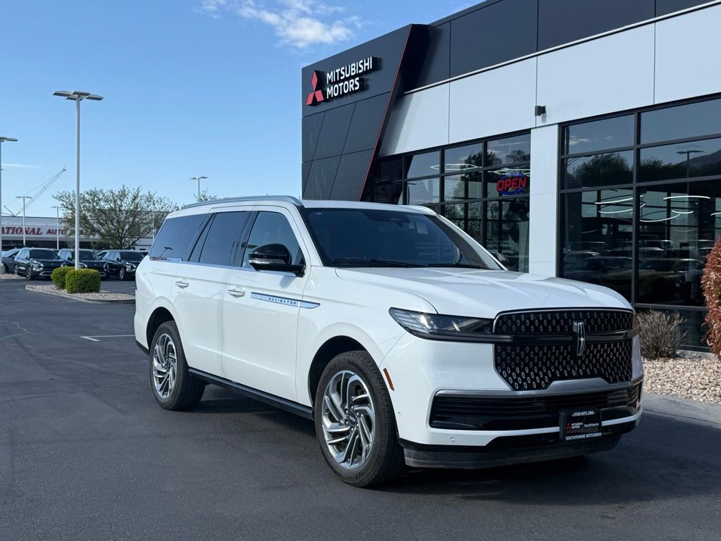 2025 Lincoln Navigator