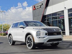 2025 Mitsubishi Outlander PHEV SE SUV