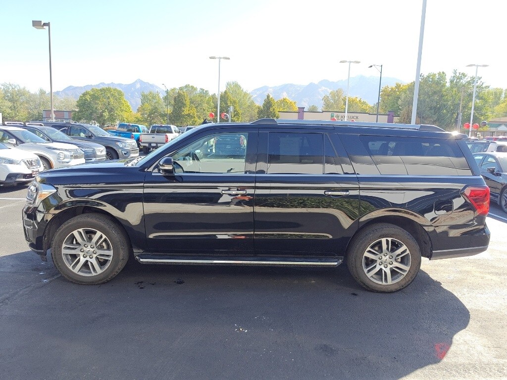2023 Ford Expedition MAX Limited photo 4