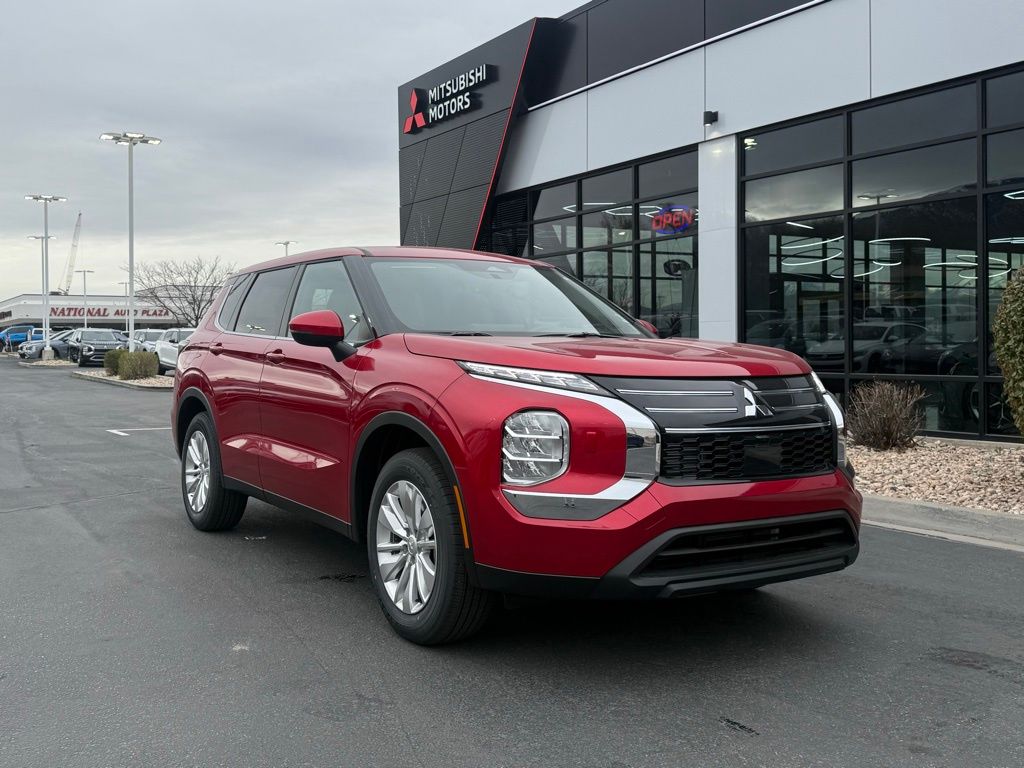 2026 Mitsubishi Outlander ES S-AWC's photo