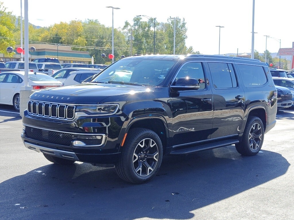 2024 Jeep Wagoneer L Series III photo 2