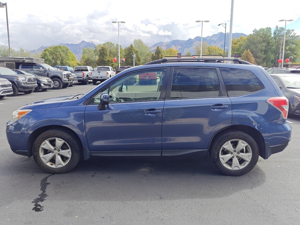 2014 Subaru Forester 2.5i Premium photo 3