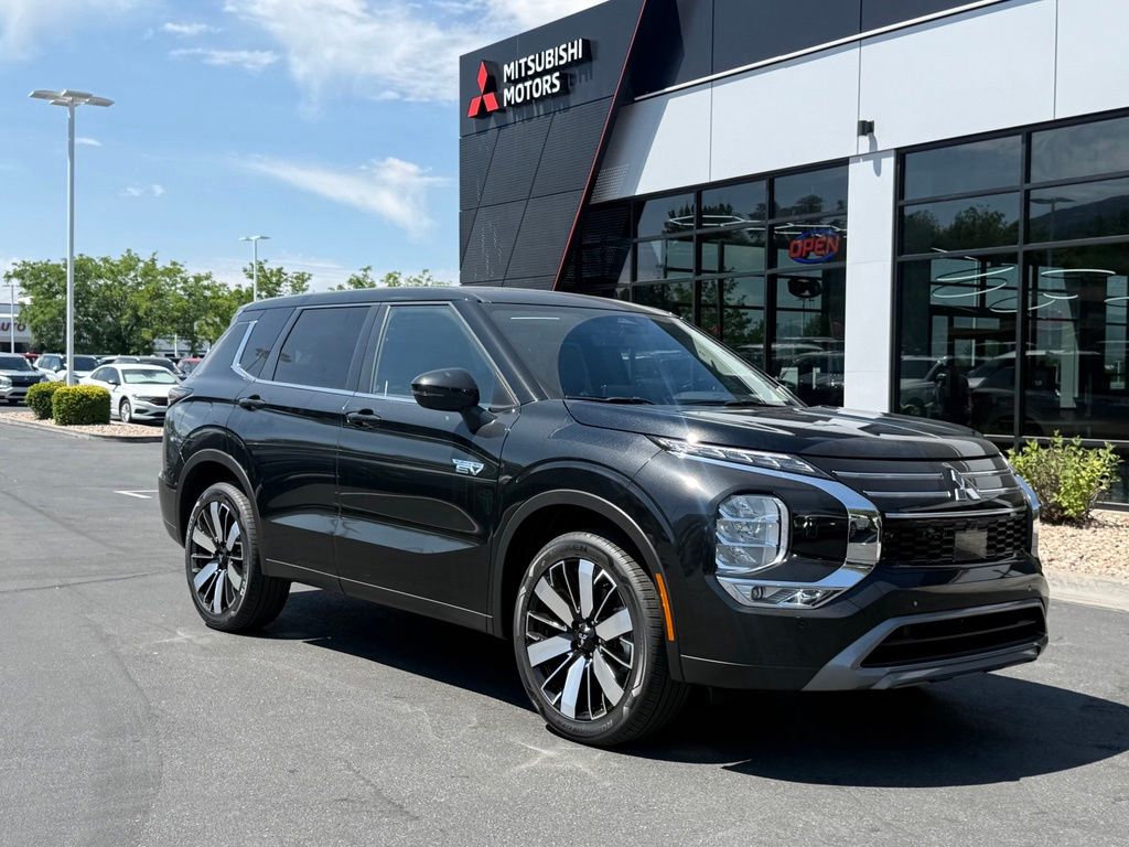 2026 Mitsubishi Outlander Plug-in Hybrid SE S-AWC's photo