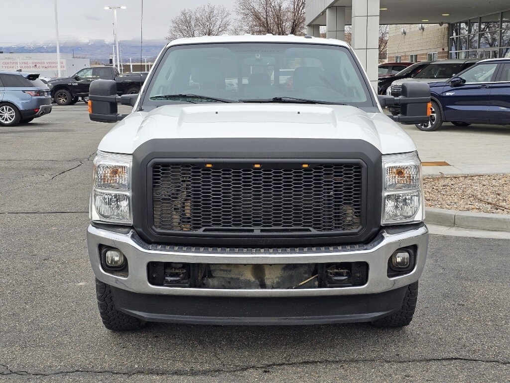2016 Ford F-350 XLT photo 2