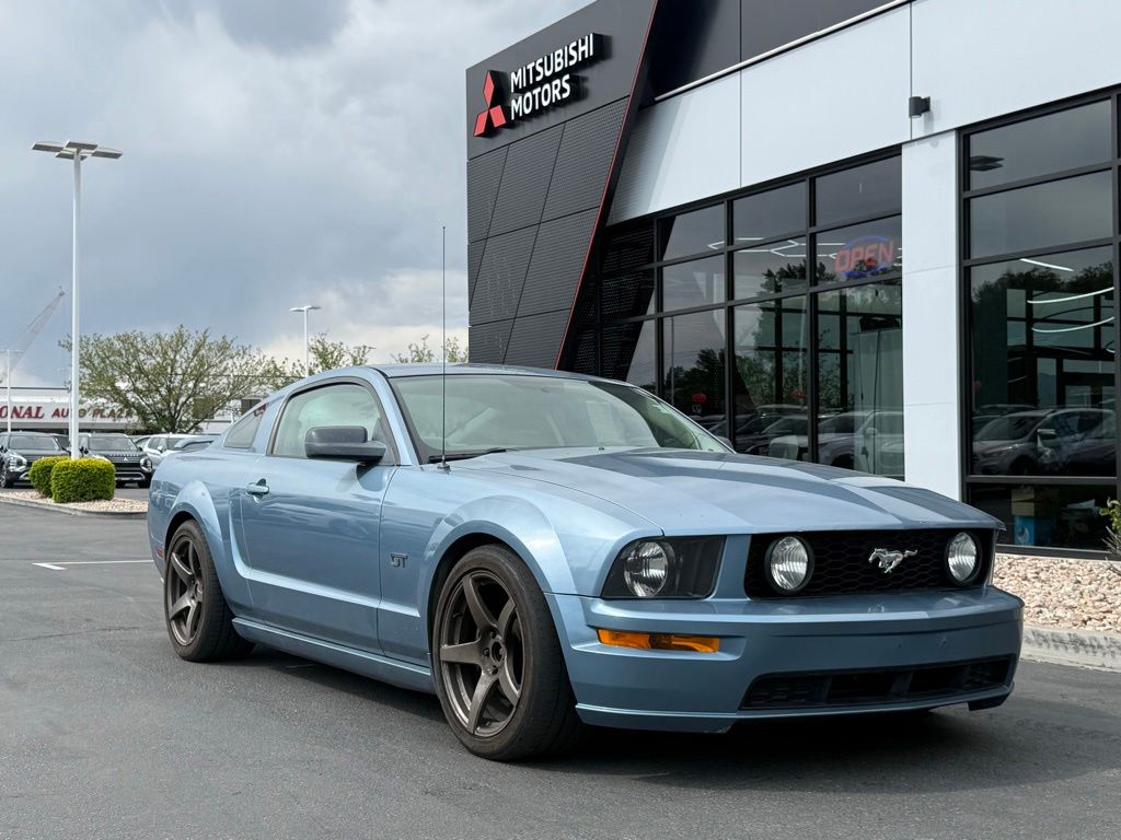 2006 Ford Mustang's photo