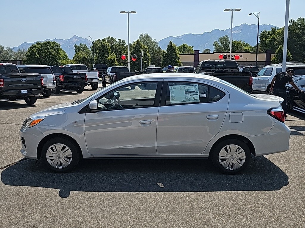 2024 Mitsubishi Mirage G4 photo 4