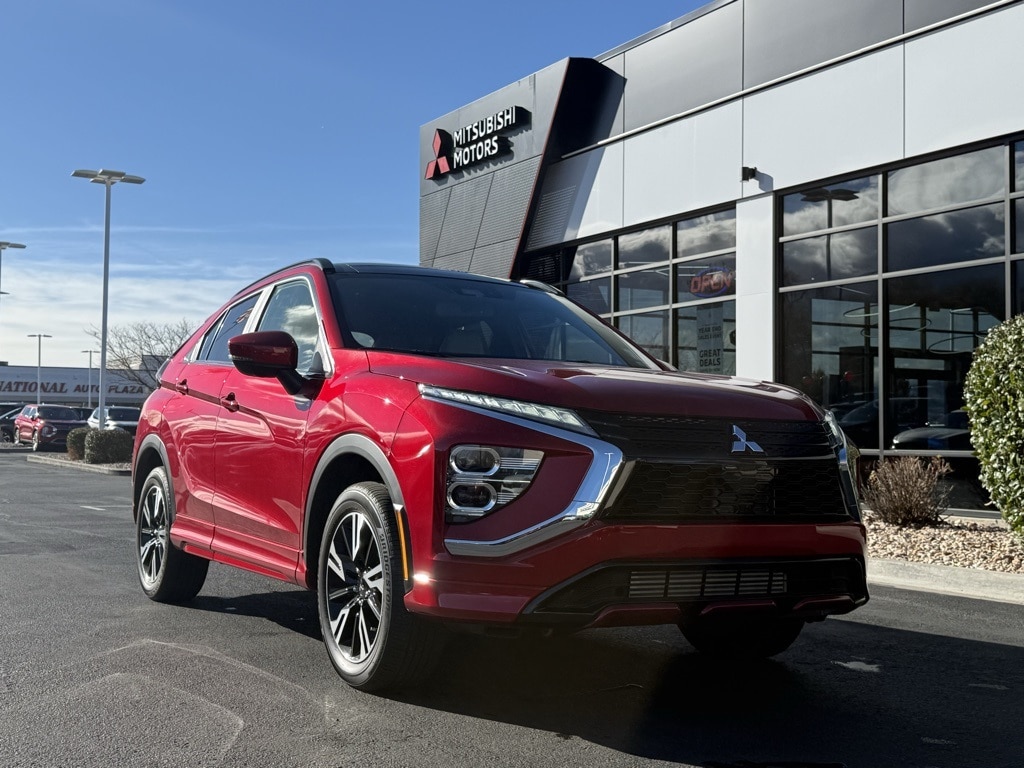 2025 Mitsubishi Eclipse Cross SEL's photo