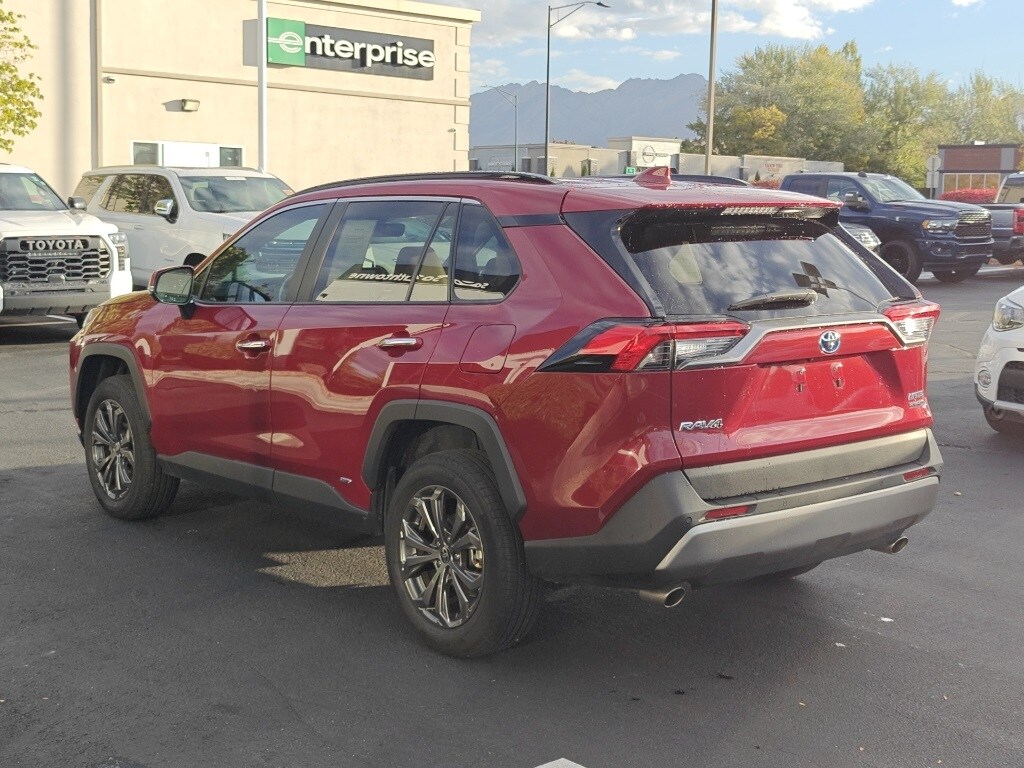 2023 Toyota RAV4 Hybrid Limited photo 4