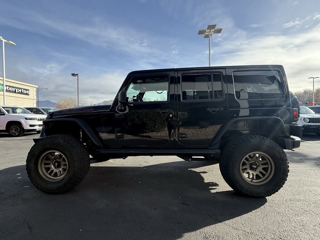 2017 Jeep Wrangler Unlimited Rubicon photo 3