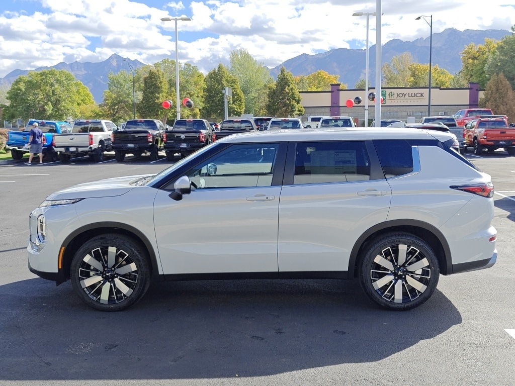 New 2025 Mitsubishi Outlander SUV